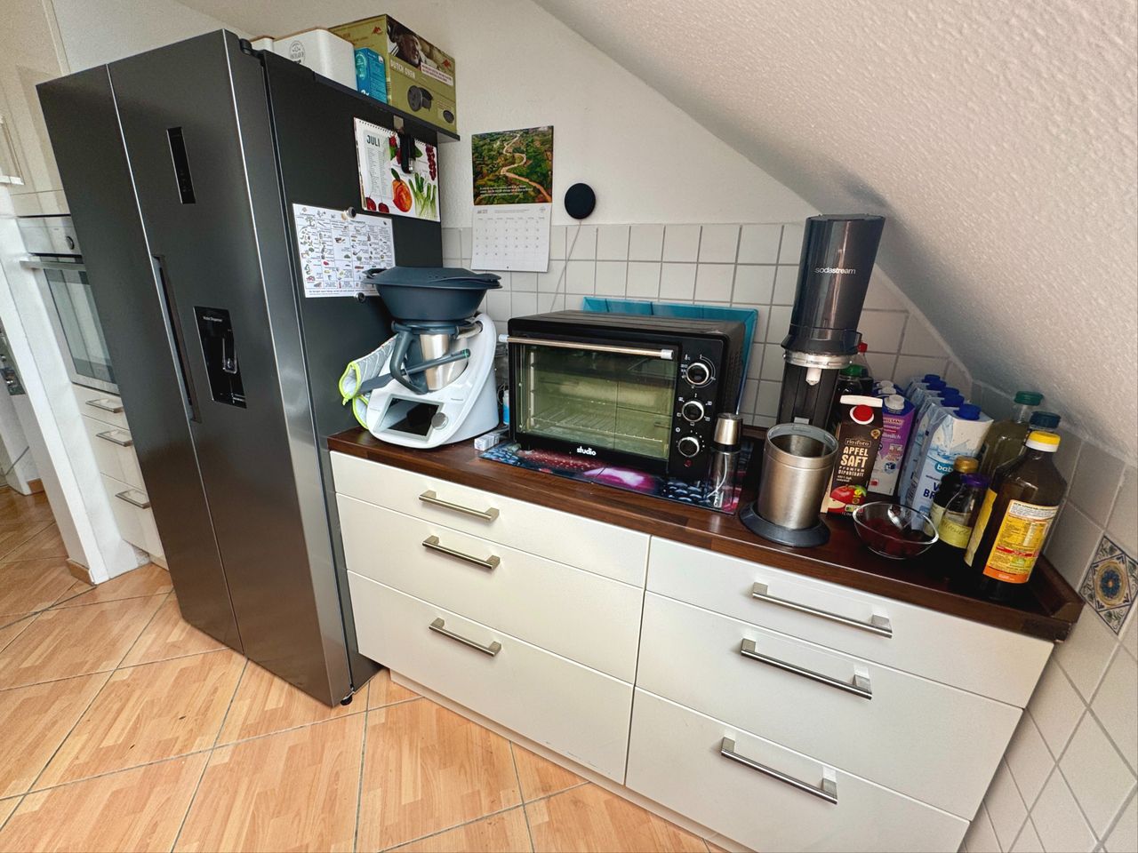 EBK + Kühlschrank