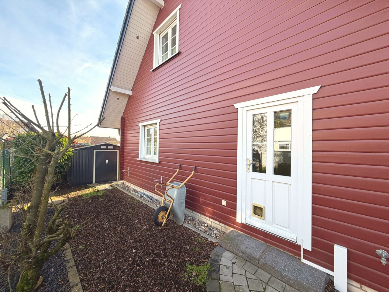 Rückseite mit direktem Zugang zum HWR