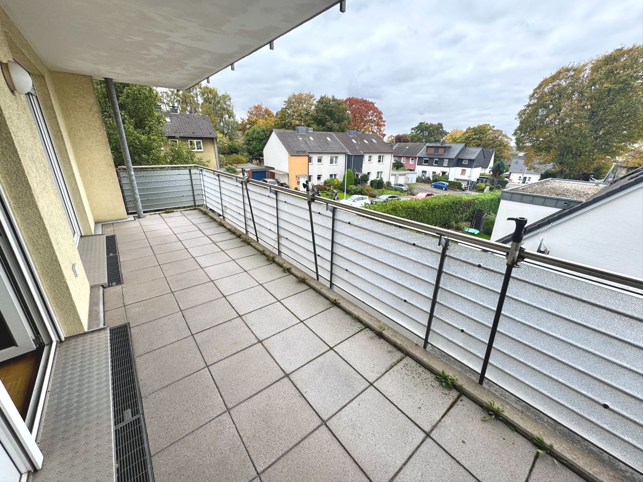 grosser Sonnenbalkon