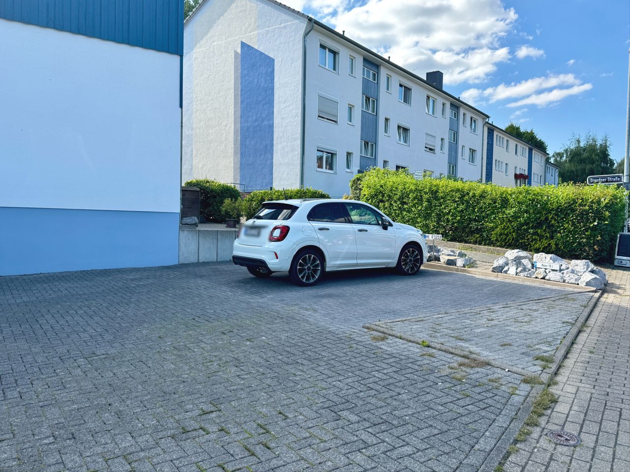Extra Stellplatz PKW zusätzl. zur Garage