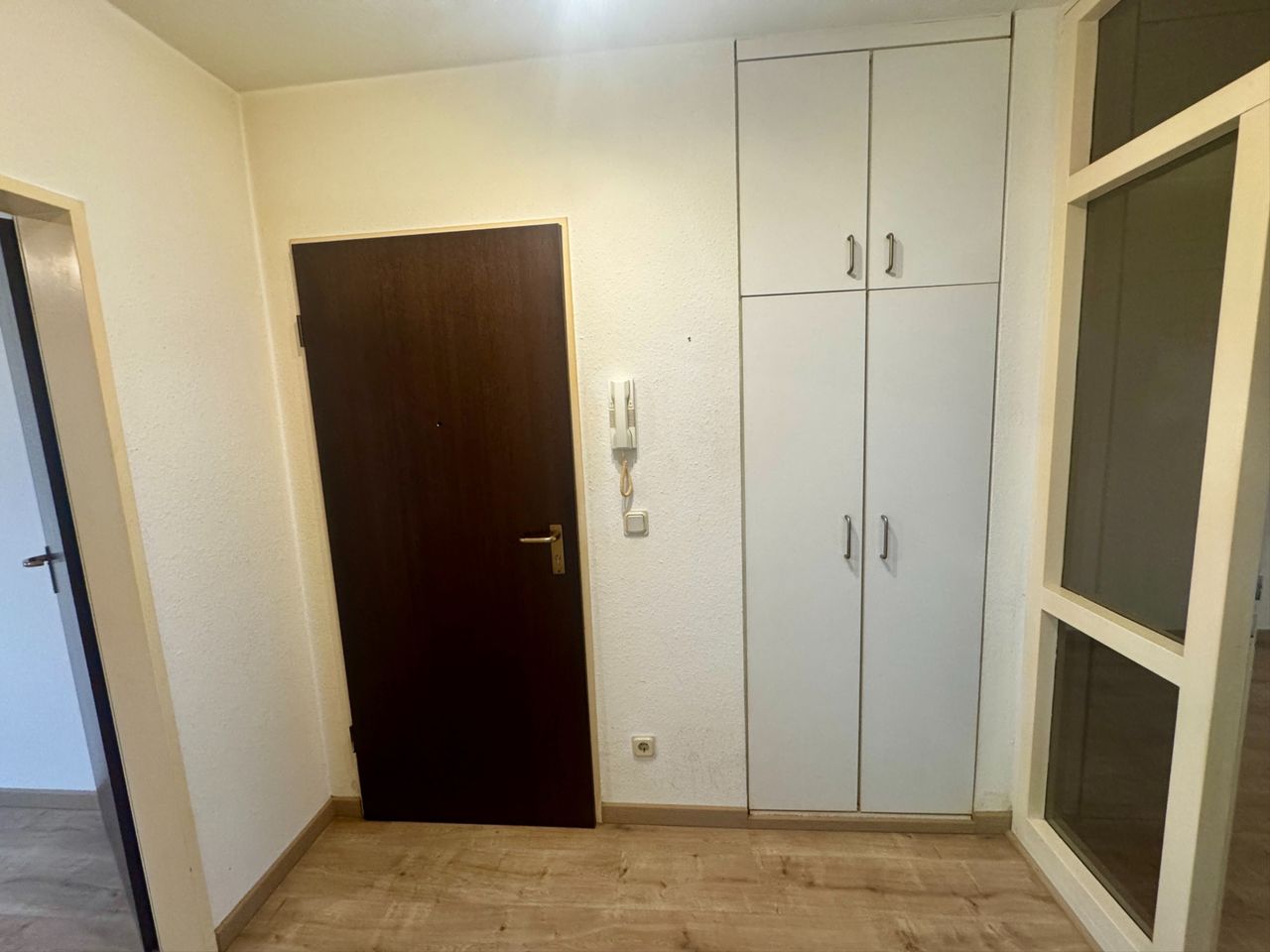 Diele mit Einbauschrank