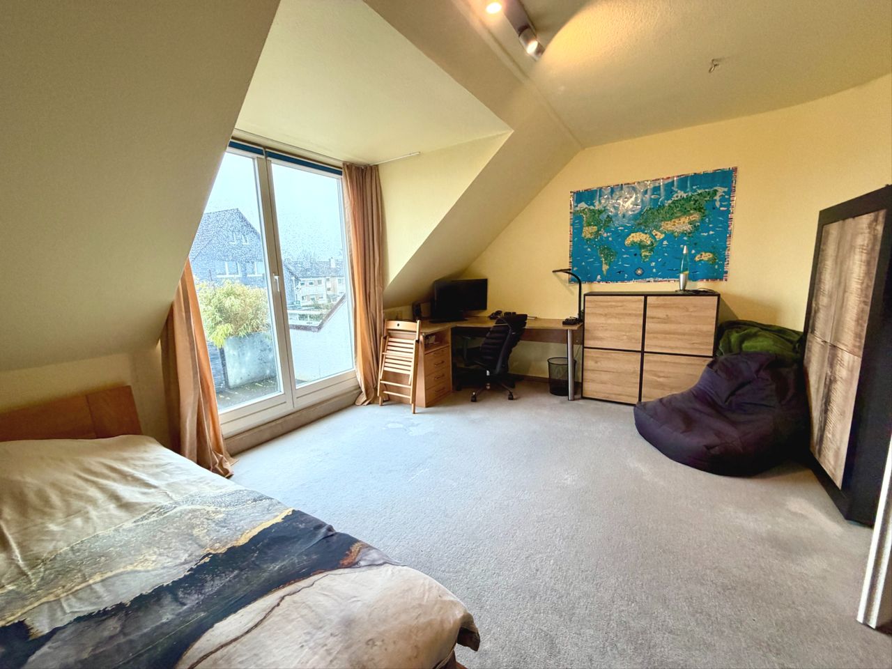 Schlafraum 2 + Balkon