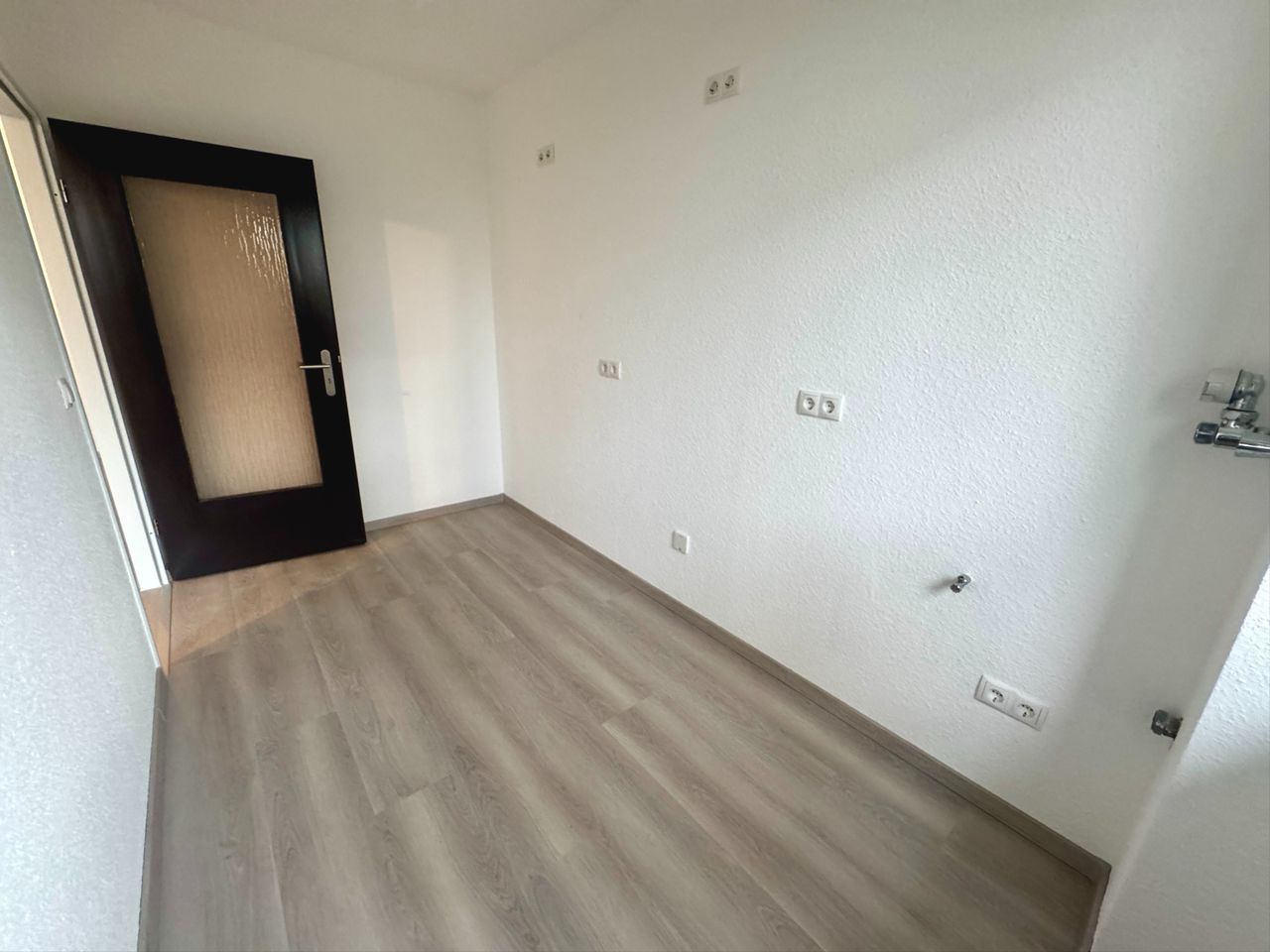 Küche - eigene EBK findet Platz