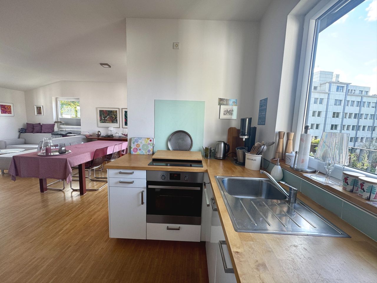 EBK perfekt in Szene gesetzt