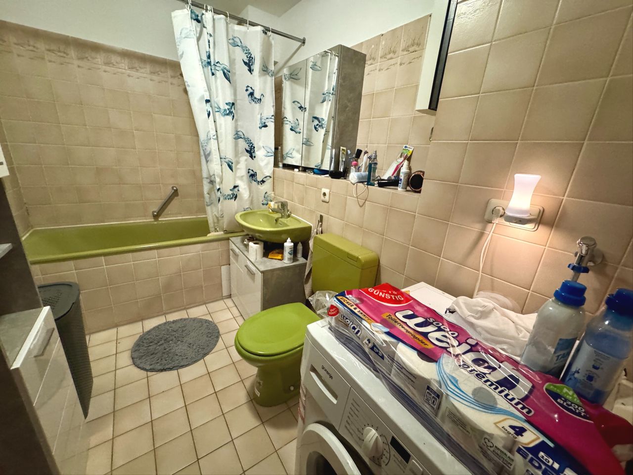 Bad mit Wanne
